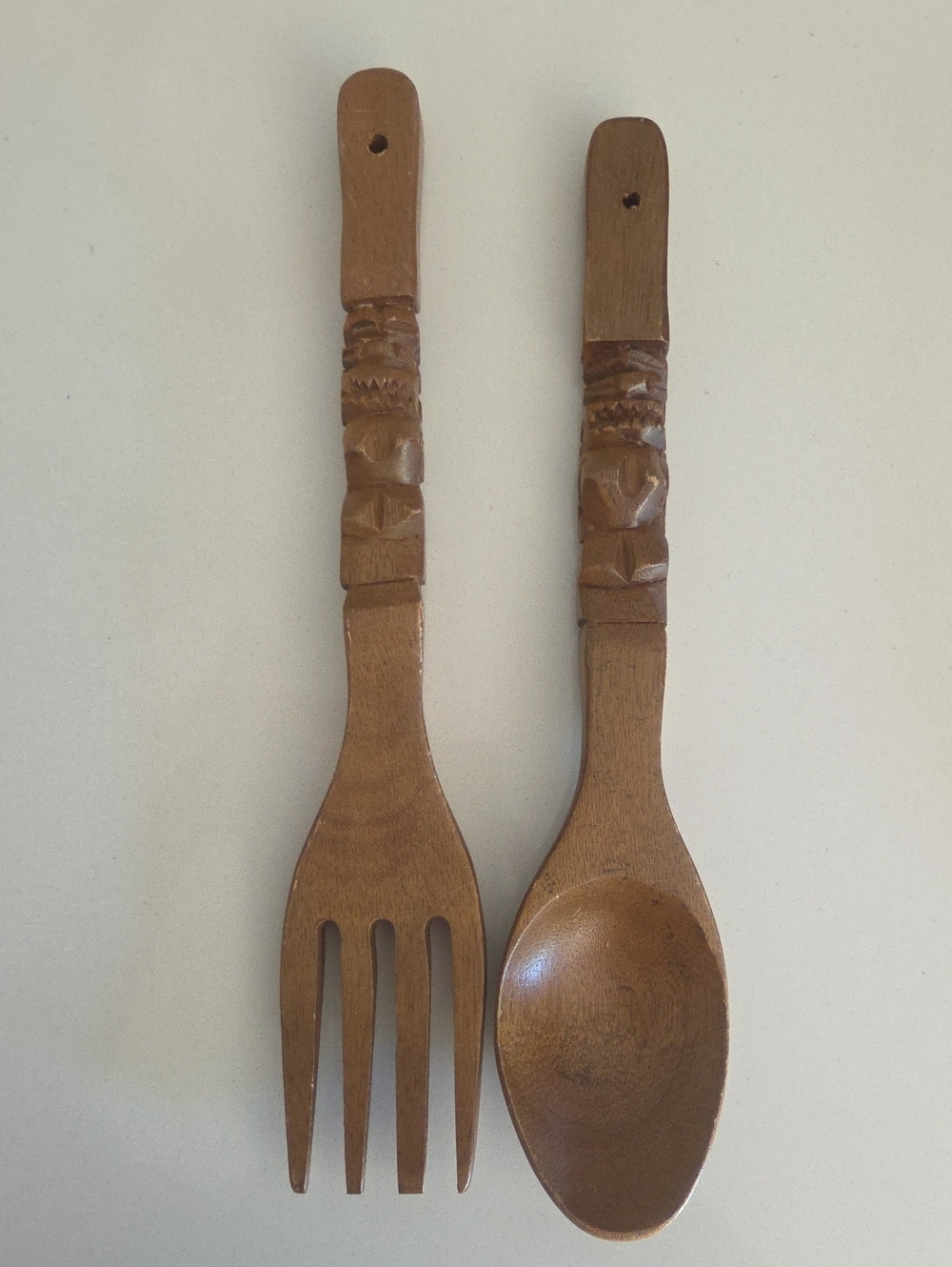 Vintage Large Wooden Spoon & Fork Tiki Totem Pole Carved Wall Hanging Decor MCM